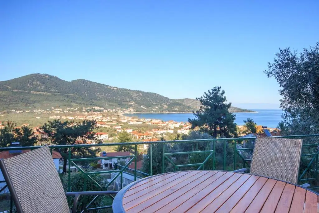 Surrounding area and garden